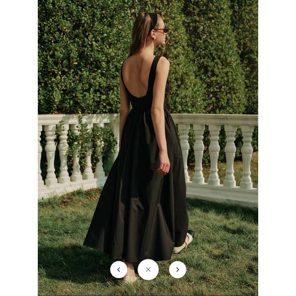 Commense Dresses & Skirts - NWT Commense Backless Pleated Sleeveless Long Dress Sz M